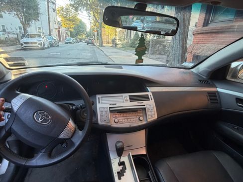 Used 2007 Toyota Avalon Touring FWD image 9