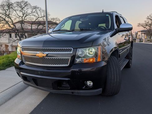 Used 2014 Chevrolet Tahoe LT AWD/4WD image 13