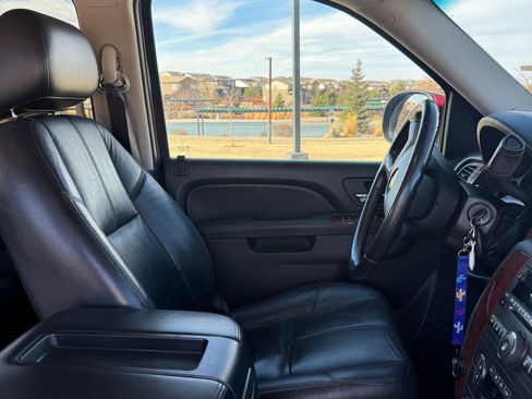 Used 2011 Chevrolet Tahoe LT image 5