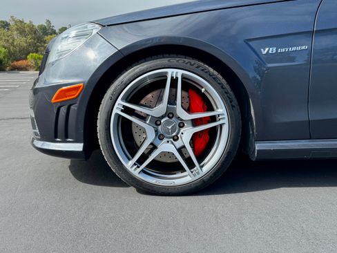 Used 2012 Mercedes-Benz E 63 AMG Wagon image 12