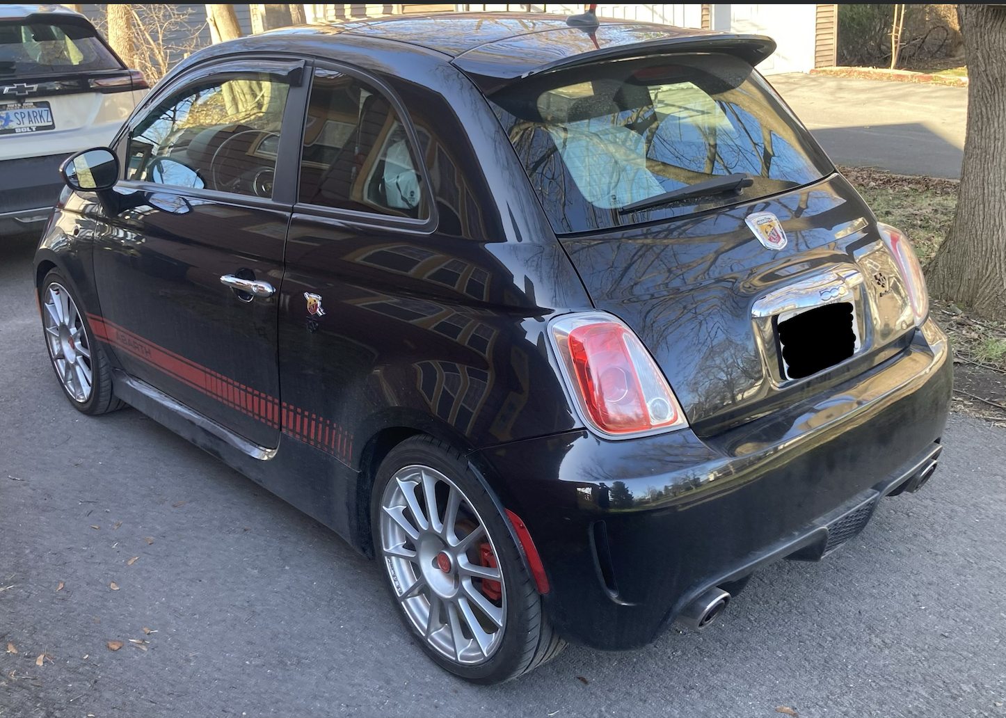 Used 2012 FIAT 500 Abarth w/ Safety & Convenience Pkg FWD image 9