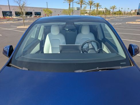 Used 2021 Tesla Model Y Performance image 22