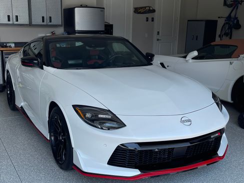 Used 2024 Nissan Z NISMO w/ Floor Mat Package image 2