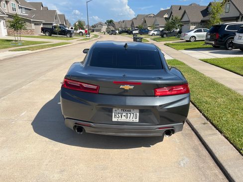 Used 2016 Chevrolet Camaro LT RWD image 8