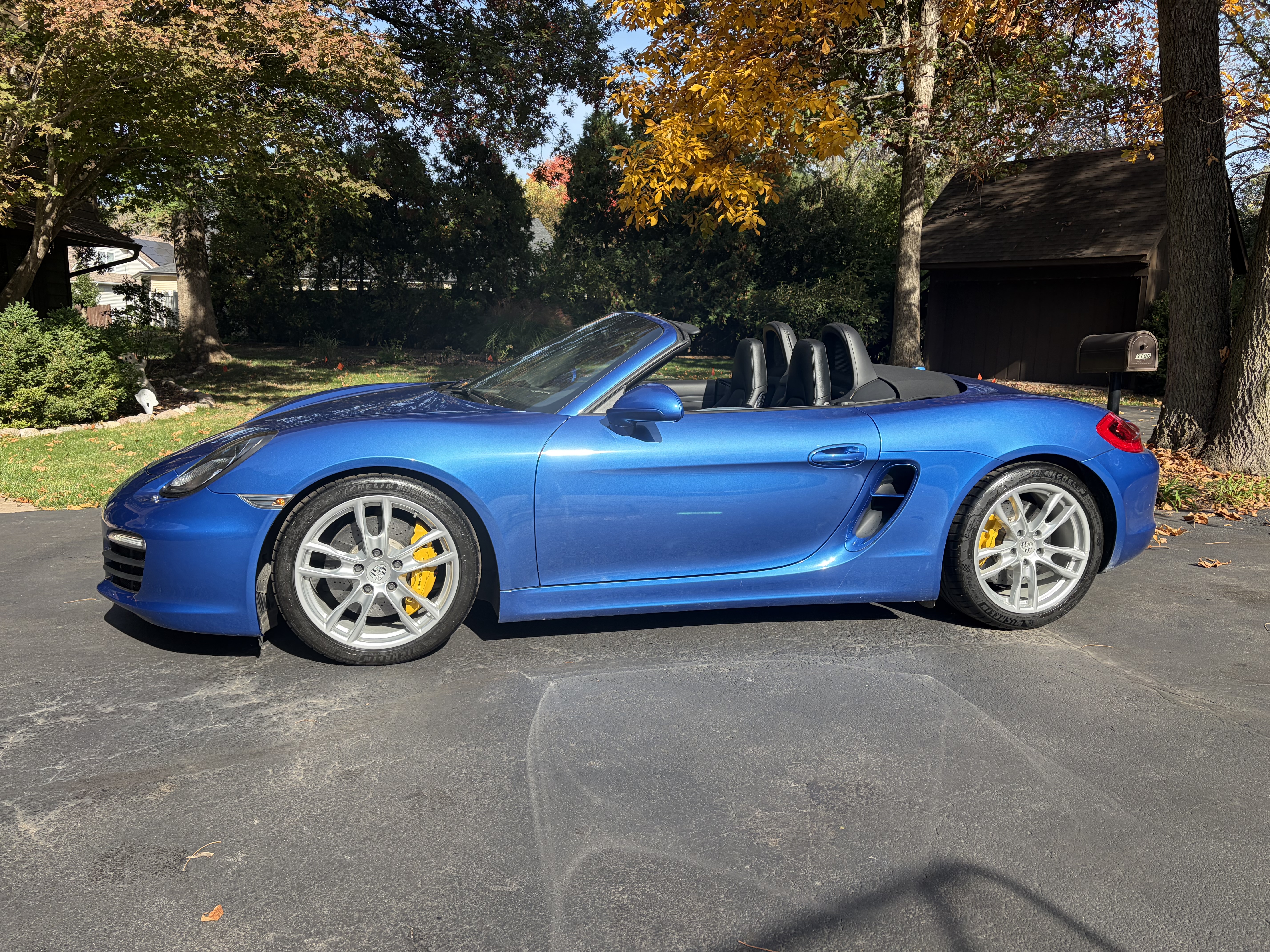 Used 2014 Porsche Boxster S RWD image 2