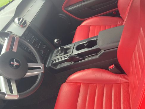 Used 2006 Ford Mustang GT Premium image 9