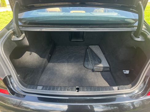 Used 2016 BMW 740i image 21