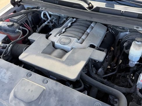 Used 2016 Cadillac Escalade ESV Premium image 18