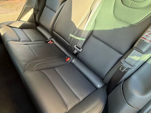 Used 2022 Tesla Model S Plaid image 24