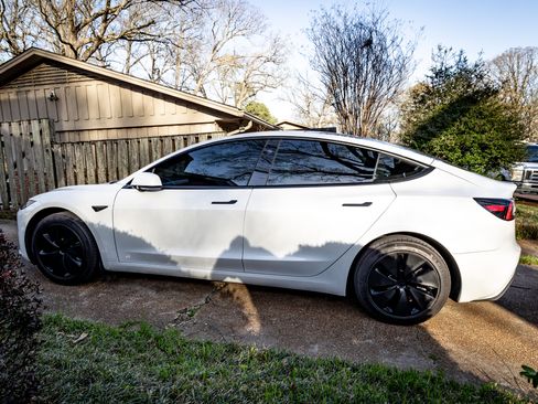 Used 2024 Tesla Model 3 Long Range image 9