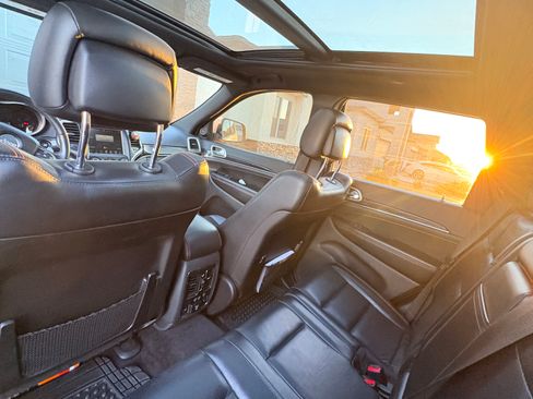 Used 2017 Jeep Grand Cherokee Limited 75th Anniversary image 6