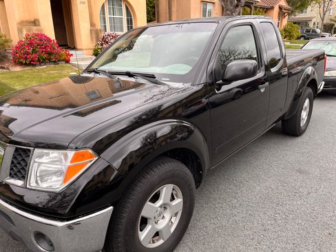 Used 2008 Nissan Frontier SE w/ SE Value Truck Pkg RWD image 6
