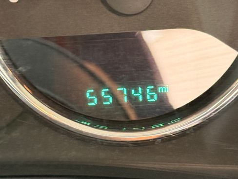 Used 2016 Jeep Wrangler Unlimited Sahara w/ Connectivity Group image 20