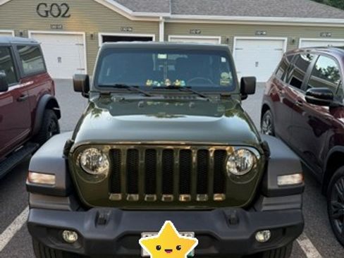 Used 2022 Jeep Wrangler Sport AWD/4WD image 2