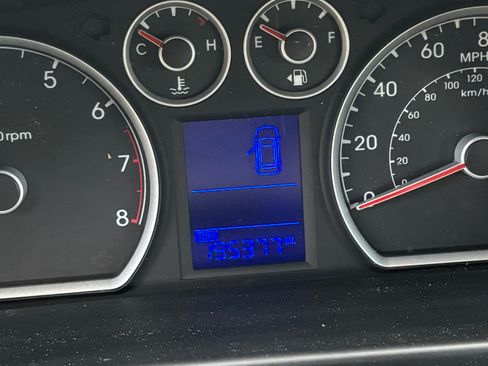 Used 2012 Hyundai Elantra GLS image 6