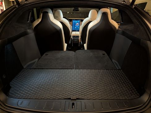 Used 2020 Tesla Model X Long Range image 23