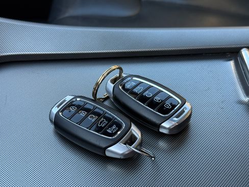 Used 2020 Hyundai Palisade Limited image 19