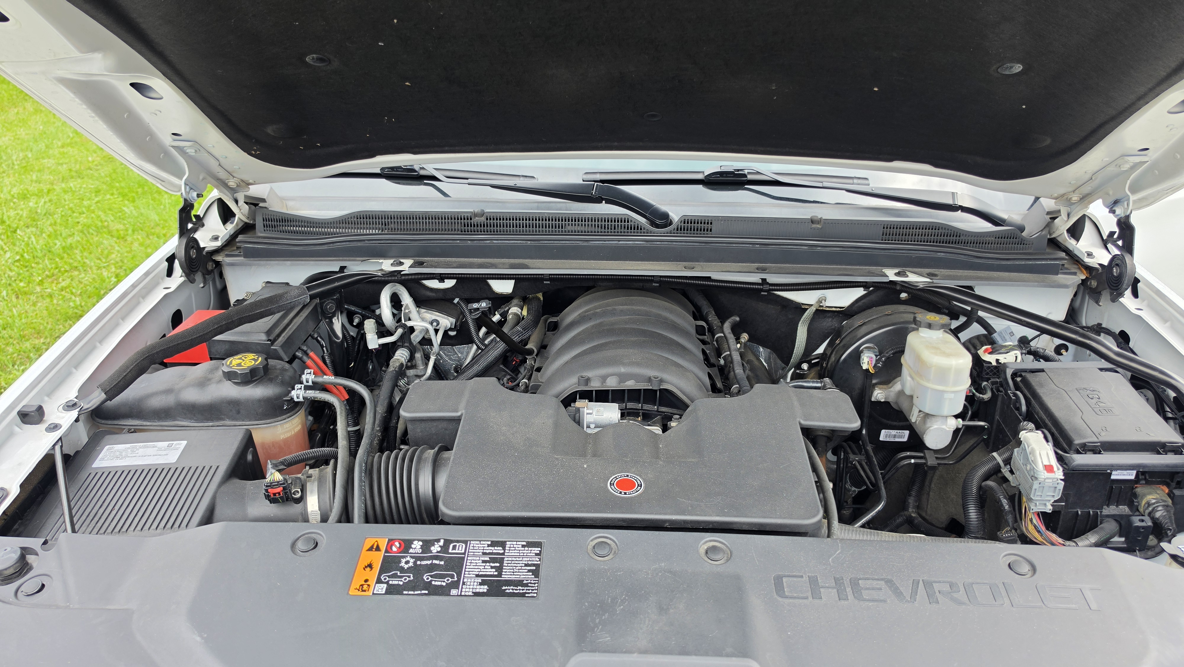 Used 2019 Chevrolet Suburban LT RWD image 22