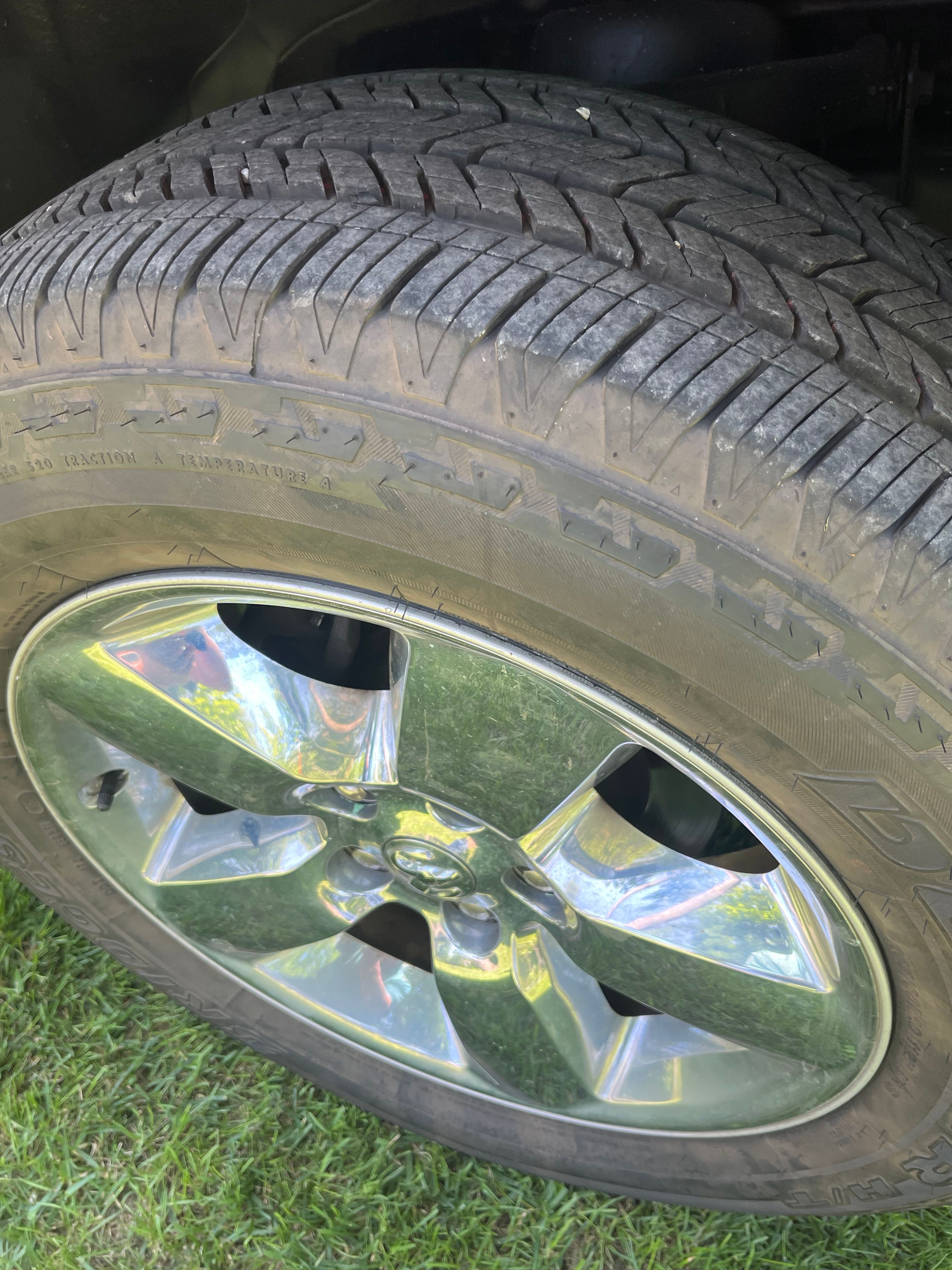 Used 2018 RAM 1500 Express w/ Express Value Package AWD/4WD image 13