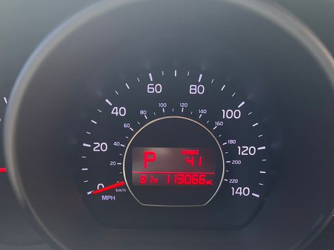 Used 2014 Kia Soul + FWD image 15