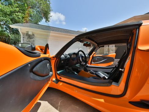 Used 2005 Lotus Elise RWD image 8