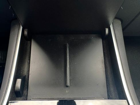 Used 2019 Tesla Model 3 Standard Range Plus RWD image 15