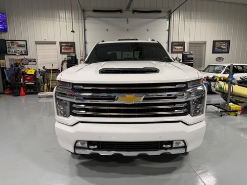Used 2022 Chevrolet Silverado 3500 High Country image 4