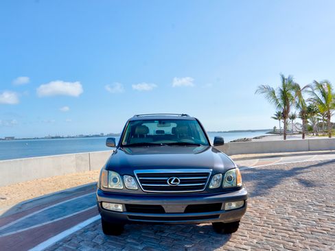 Used 2005 Lexus LX 470 4WD image 11