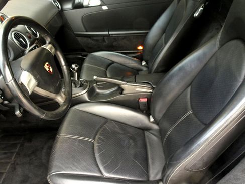 Used 2005 Porsche Boxster image 17