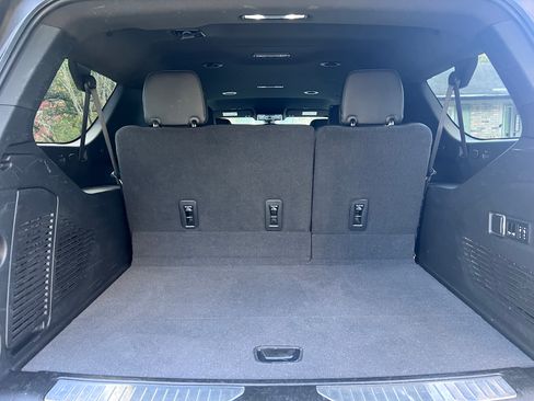 Used 2022 GMC Yukon XL Denali image 22