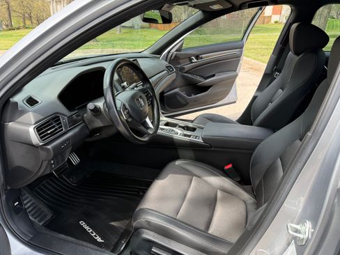 Used 2021 Honda Accord Sport image 16