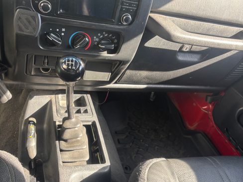Used 2003 Jeep Wrangler X AWD/4WD image 8