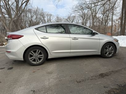 Used 2017 Hyundai Elantra SE