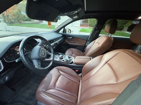 Used 2019 Audi Q7 3.0T Premium w/ Convenience Package AWD/4WD image 6