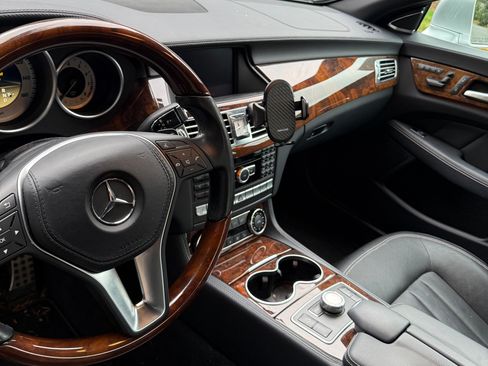 Used 2012 Mercedes-Benz CLS 550 4MATIC image 12