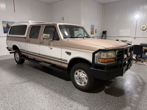 Used 1997 Ford F250 4x4 Crew Cab Heavy Duty image 2