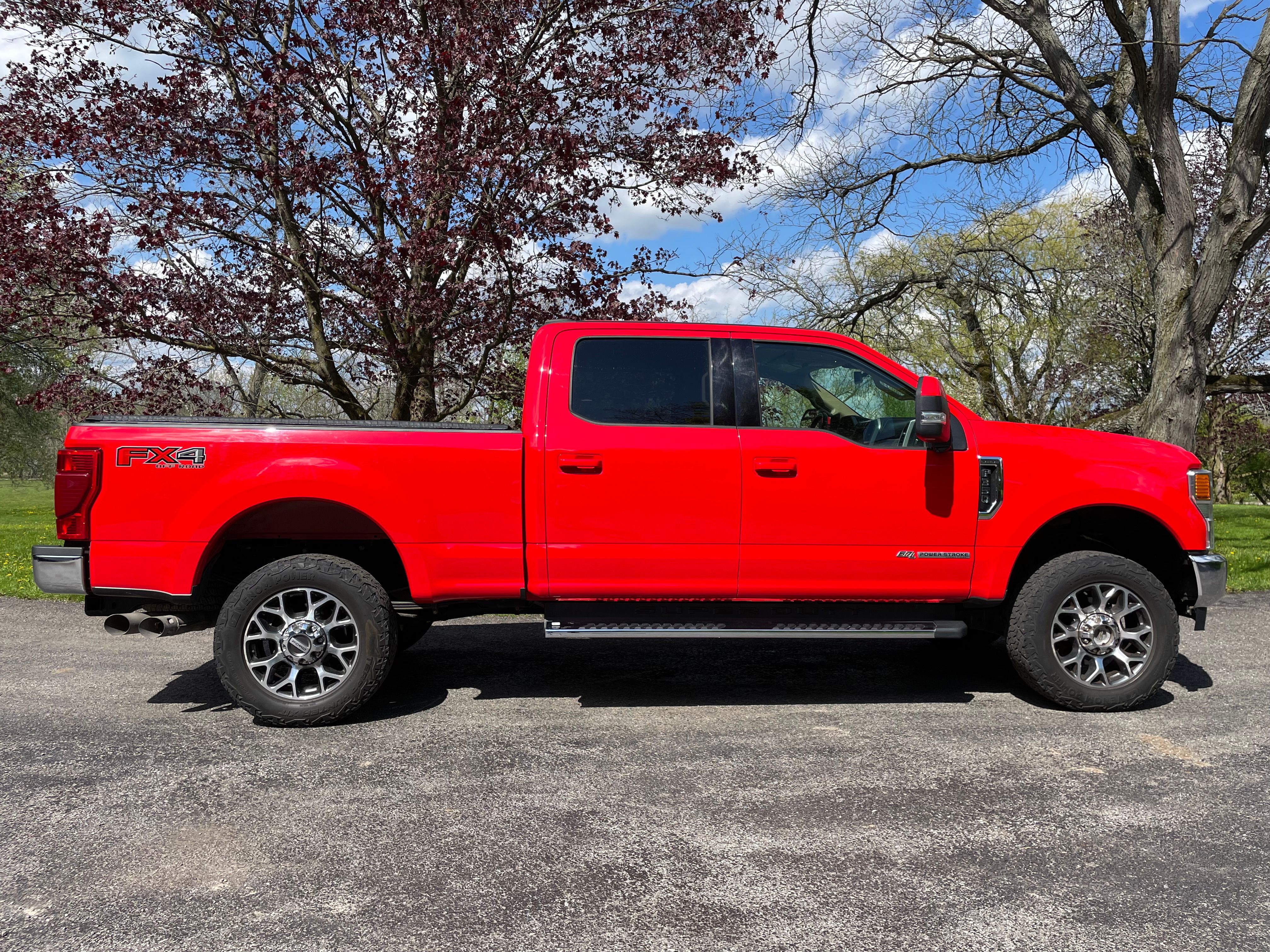Used 2020 Ford F350 Lariat w/ Lariat Value Package AWD/4WD image 5