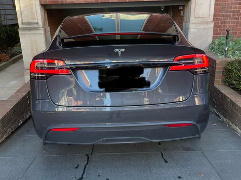 Used 2022 Tesla Model X image 5