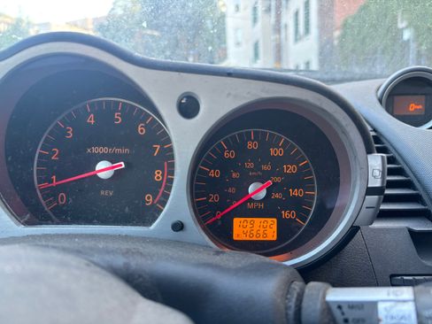Used 2008 Nissan 350Z Enthusiast RWD image 15