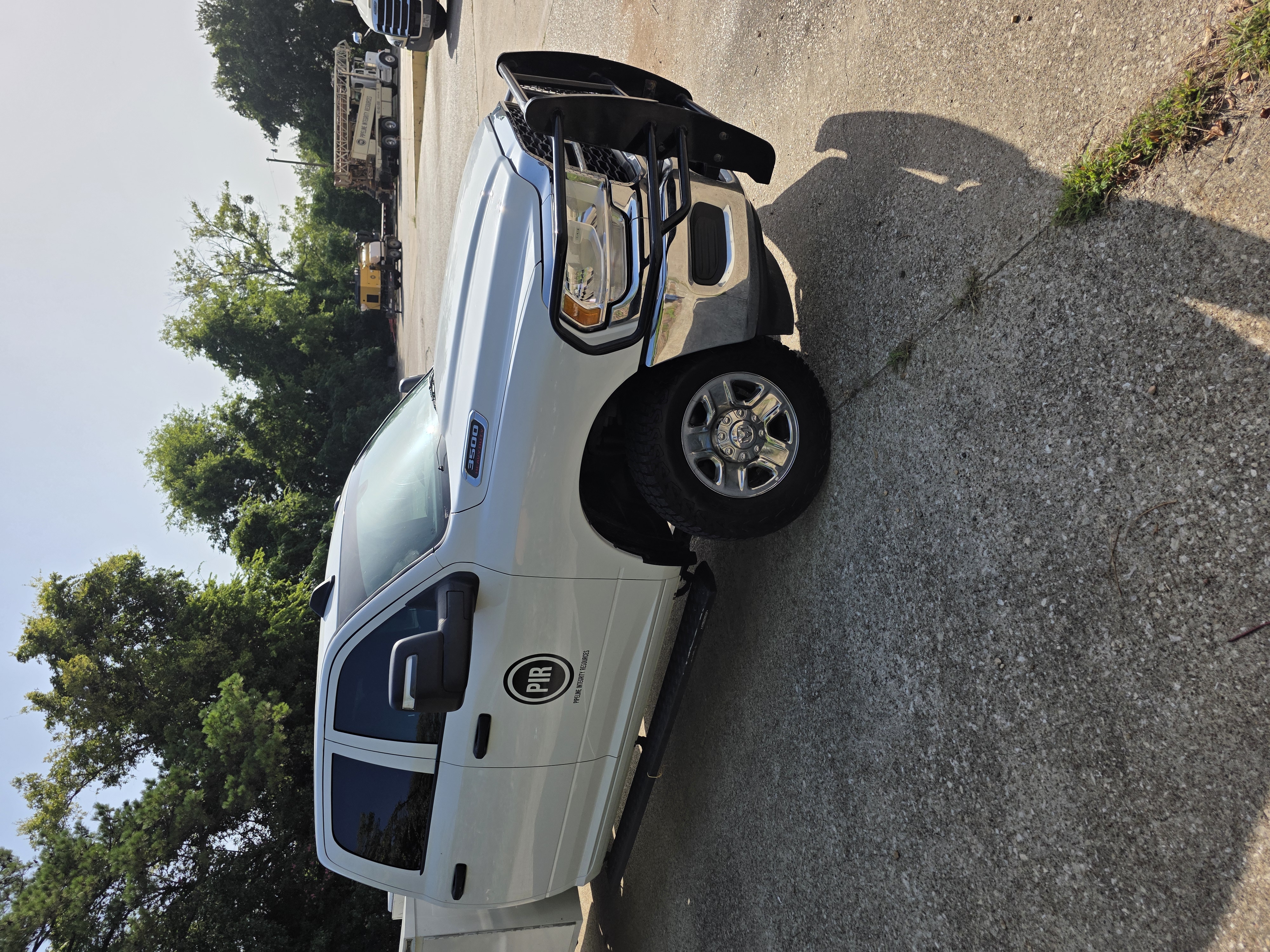 Used 2023 RAM 3500 Tradesman w/ Chrome Appearance Group AWD/4WD image 1
