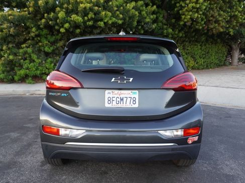 Used 2018 Chevrolet Bolt LT FWD image 9