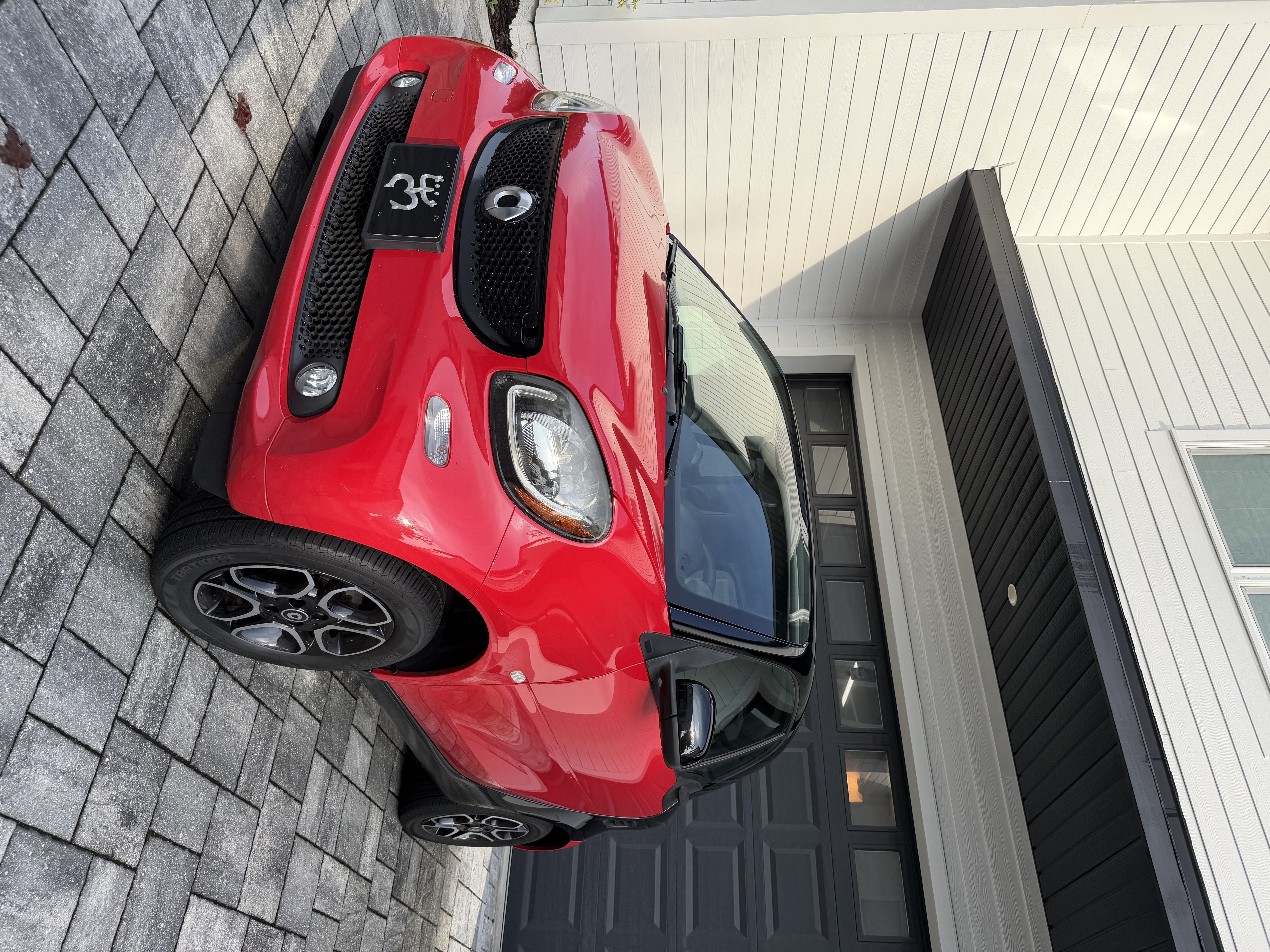 Used 2016 smart fortwo Prime RWD image 1