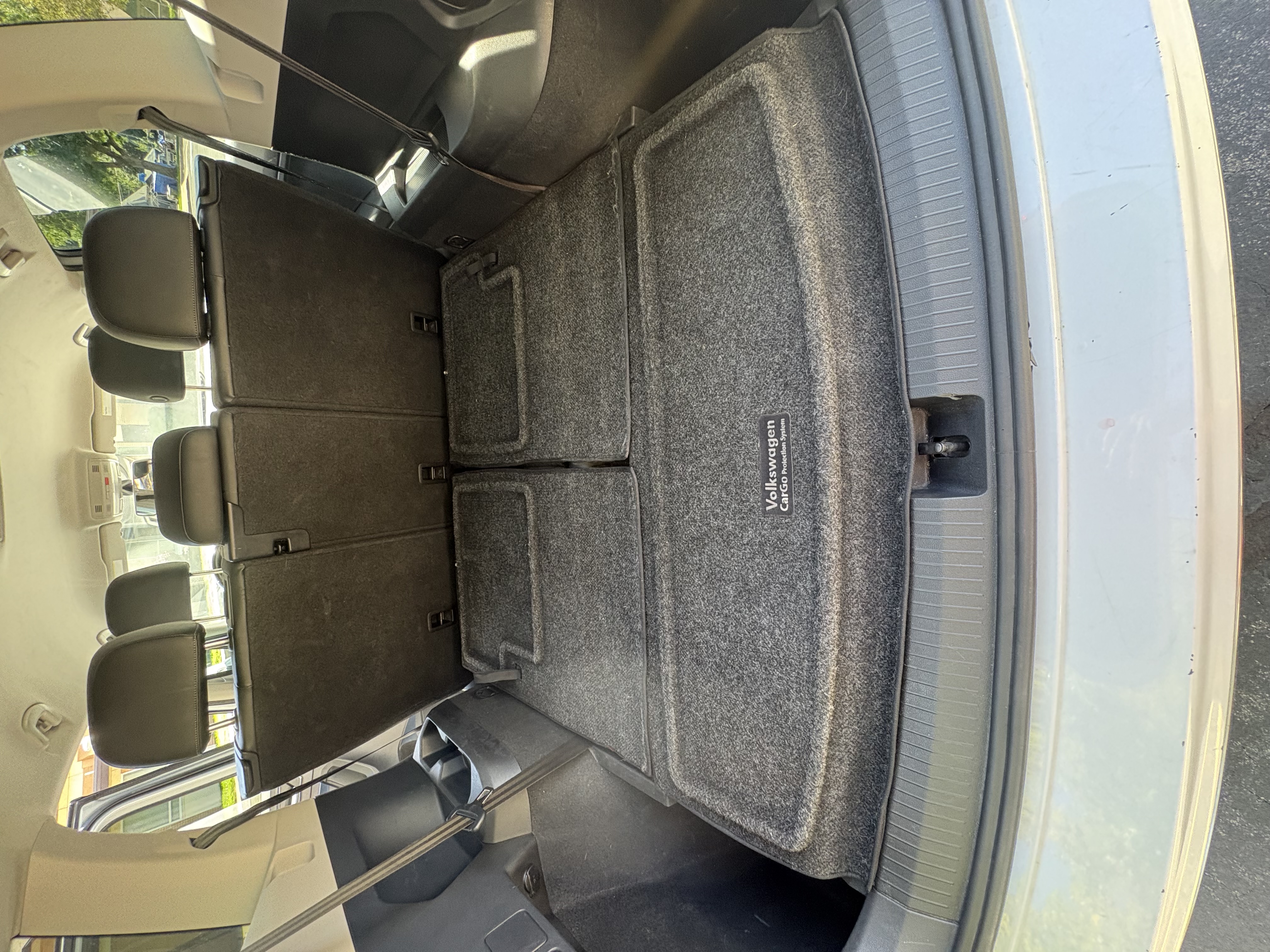 Used 2018 Volkswagen Tiguan SE FWD image 9