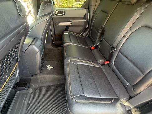 Used 2023 Ford Bronco Badlands w/ Sasquatch Package image 12