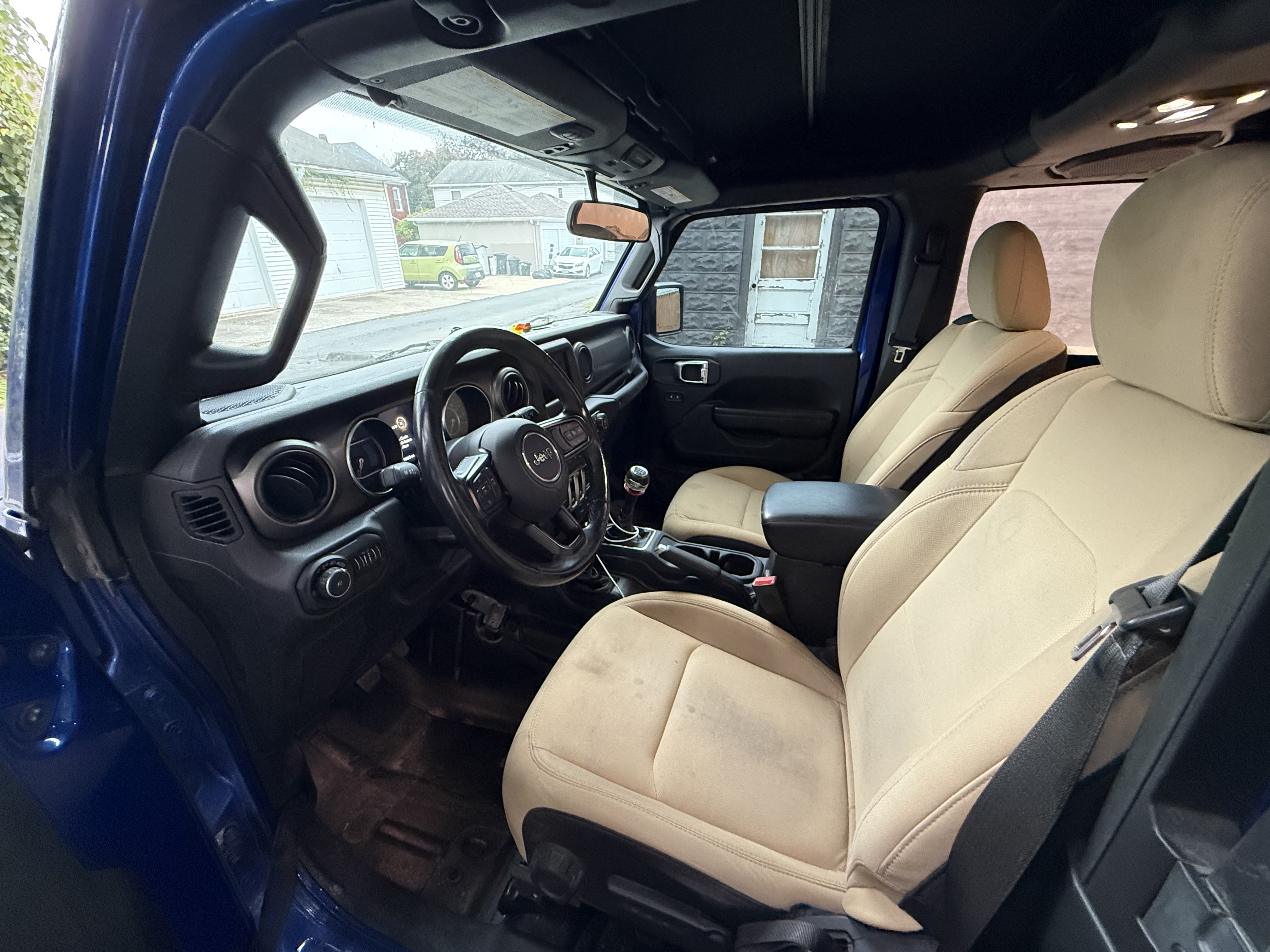 Used 2019 Jeep Wrangler Sport AWD/4WD image 5