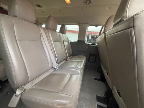 Used 2020 Nissan NV 3500 SL image 15