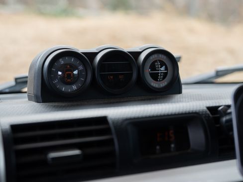 Used 2012 Toyota FJ Cruiser Sport Utility 2D w/ Upgrade Pkg image 20