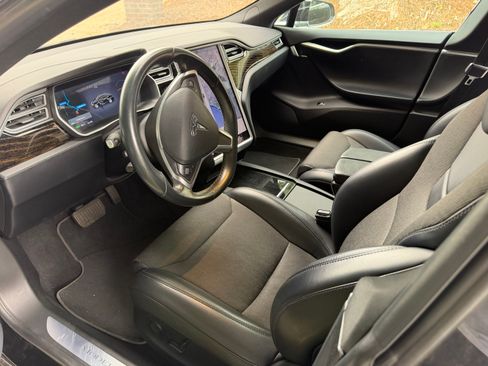 Used 2017 Tesla Model S 75 RWD image 8