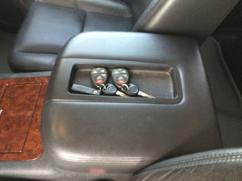 Used 2012 Chevrolet Suburban LTZ image 21