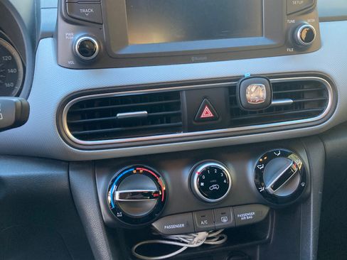 Used 2020 Hyundai Kona SE image 13